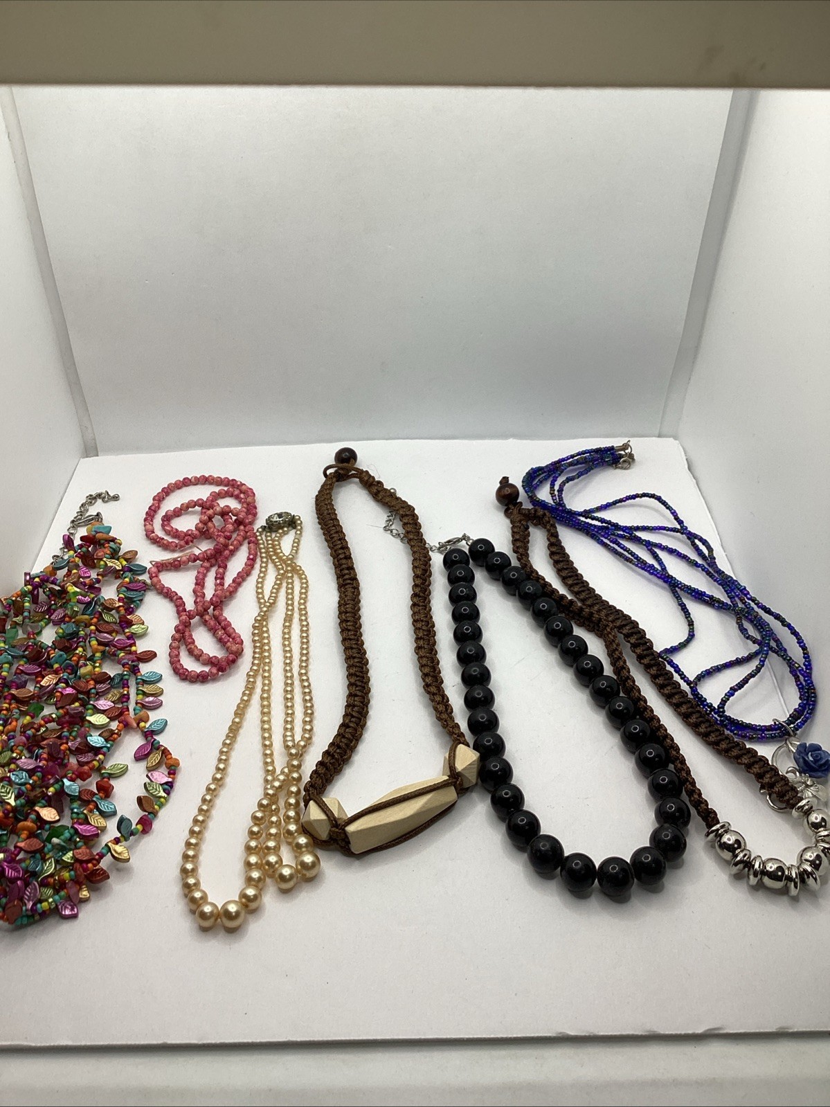 Mixed Lot Of Costume Jewelry Necklaces 3/2