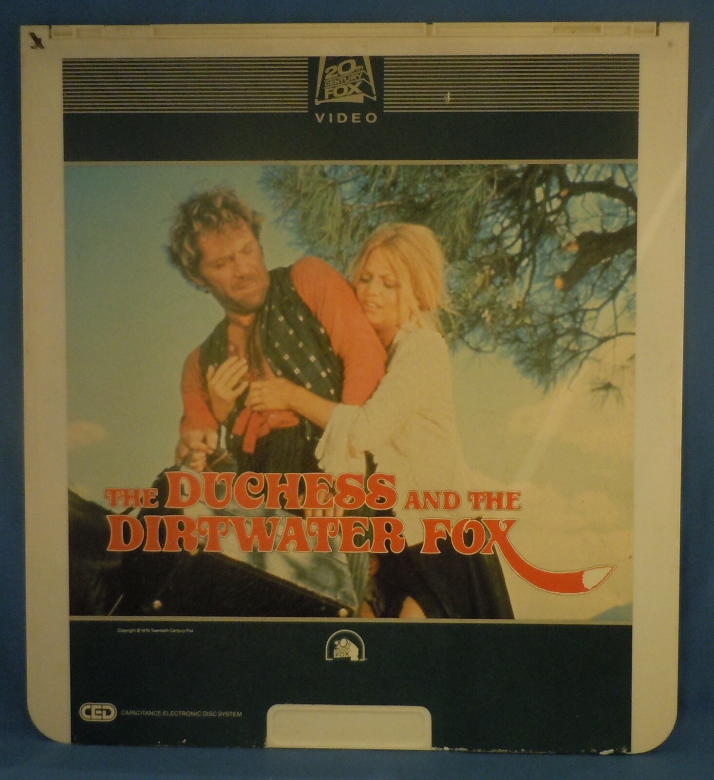 RCA CED VIDEODISC! - THE DUCHESS AND THE DIRTWATER FOX with George Segal
