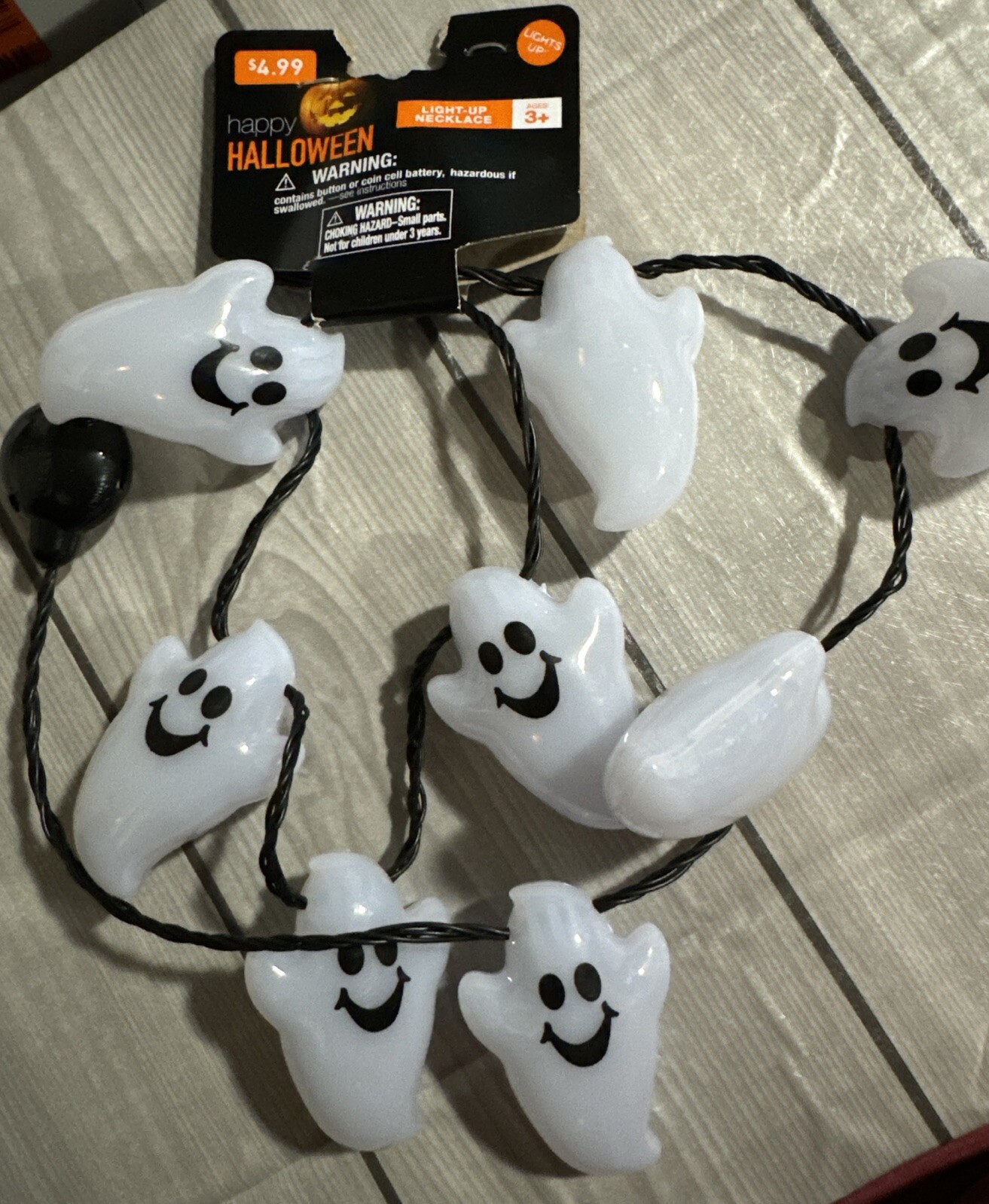 Halloween Flashing Ghost Necklaces LED Light Jumbo Halloween Ghost Necklace