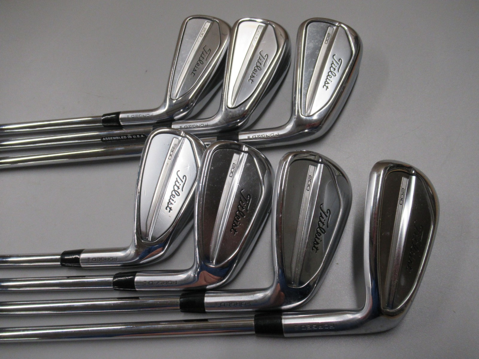 Titleist T200 2023 5-PW & 48* Gap Iron Set Regular Flex AMT Black Steel S300
