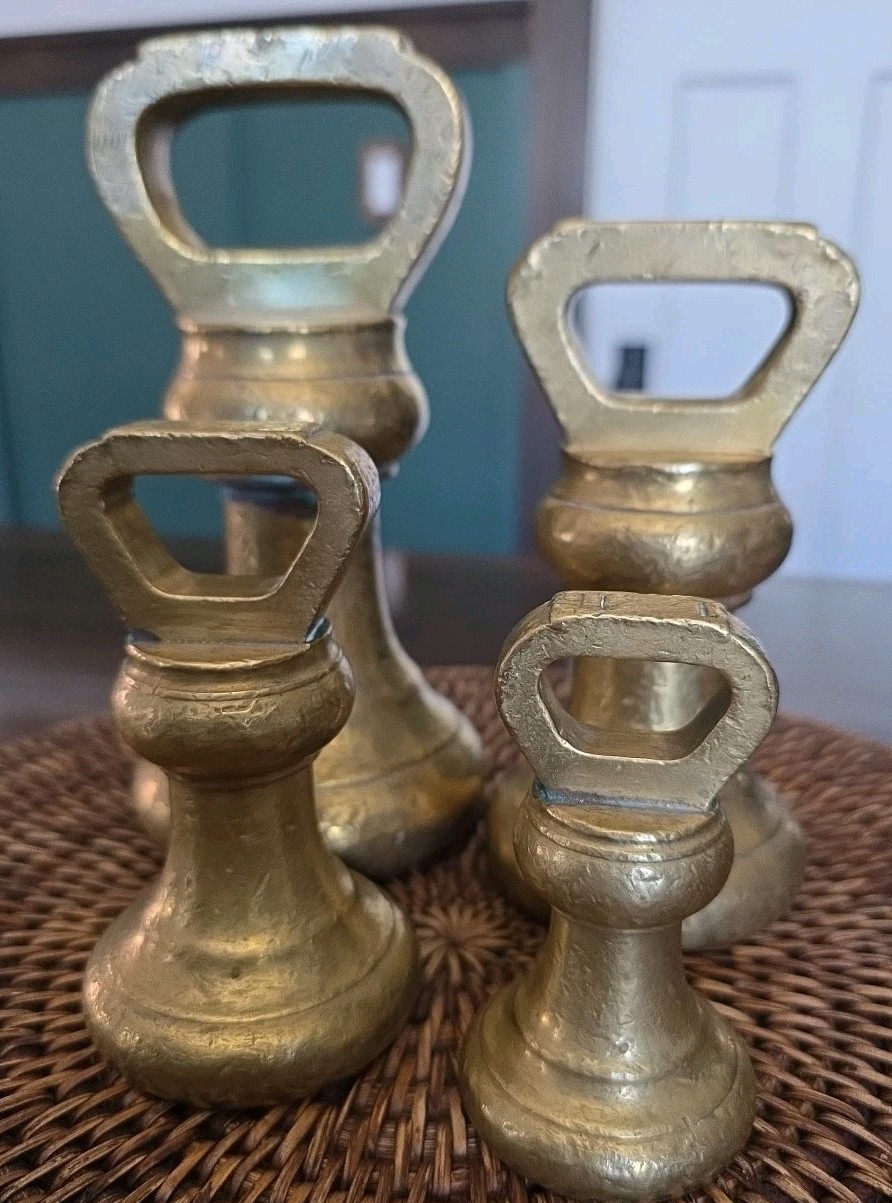 19th c Avery brass weights Set of 4 Avery brass weights Early 19th century.