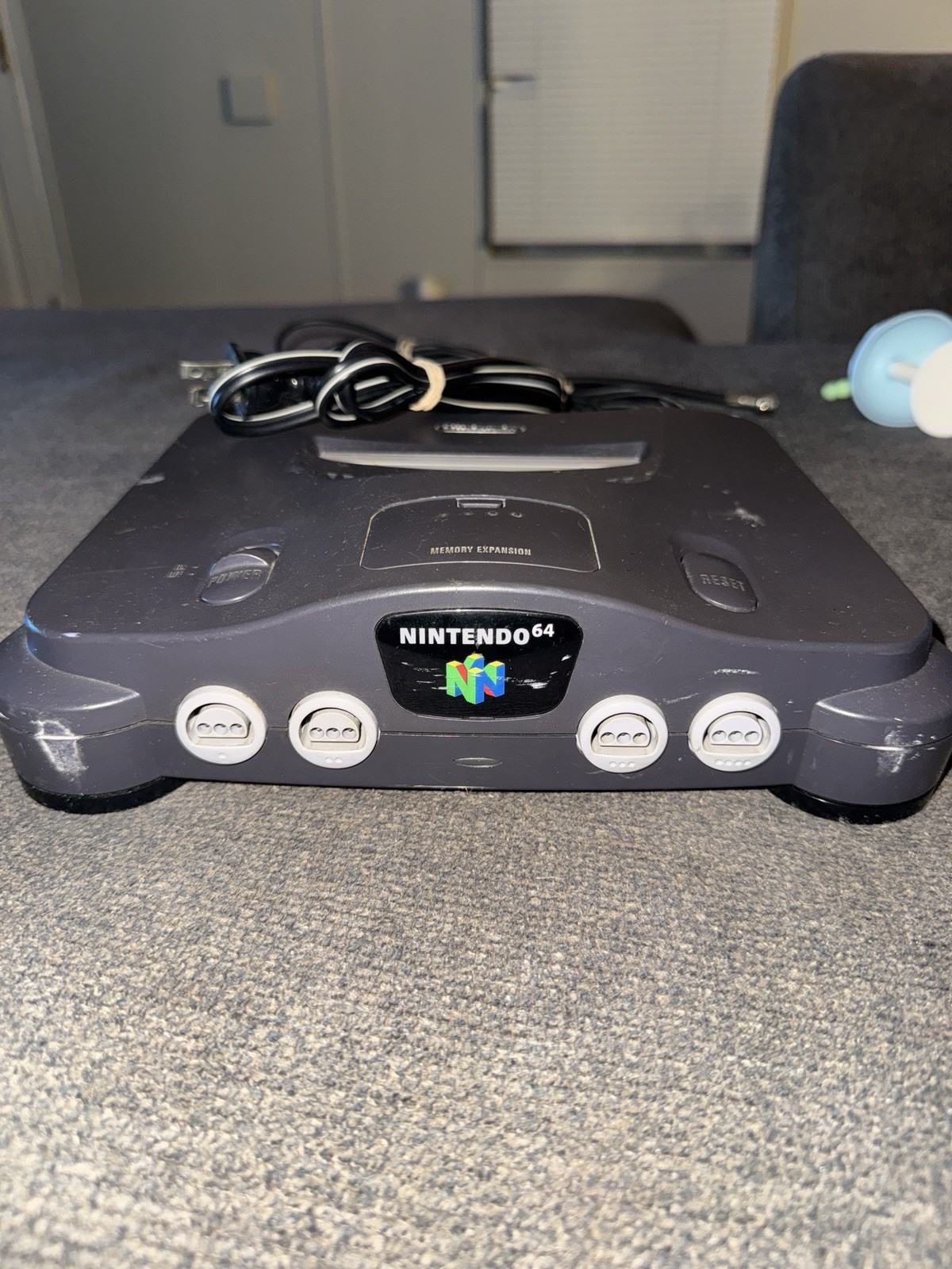 Nintendo 64 Console Lot with 5 Controllers, 4 Games (Zelda, Quake II, Shadow Ma…