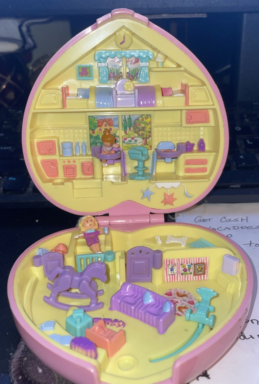 Bluebird Polly Pocket Heart Compact Playset 2 Figures Perfect Playroom 1994