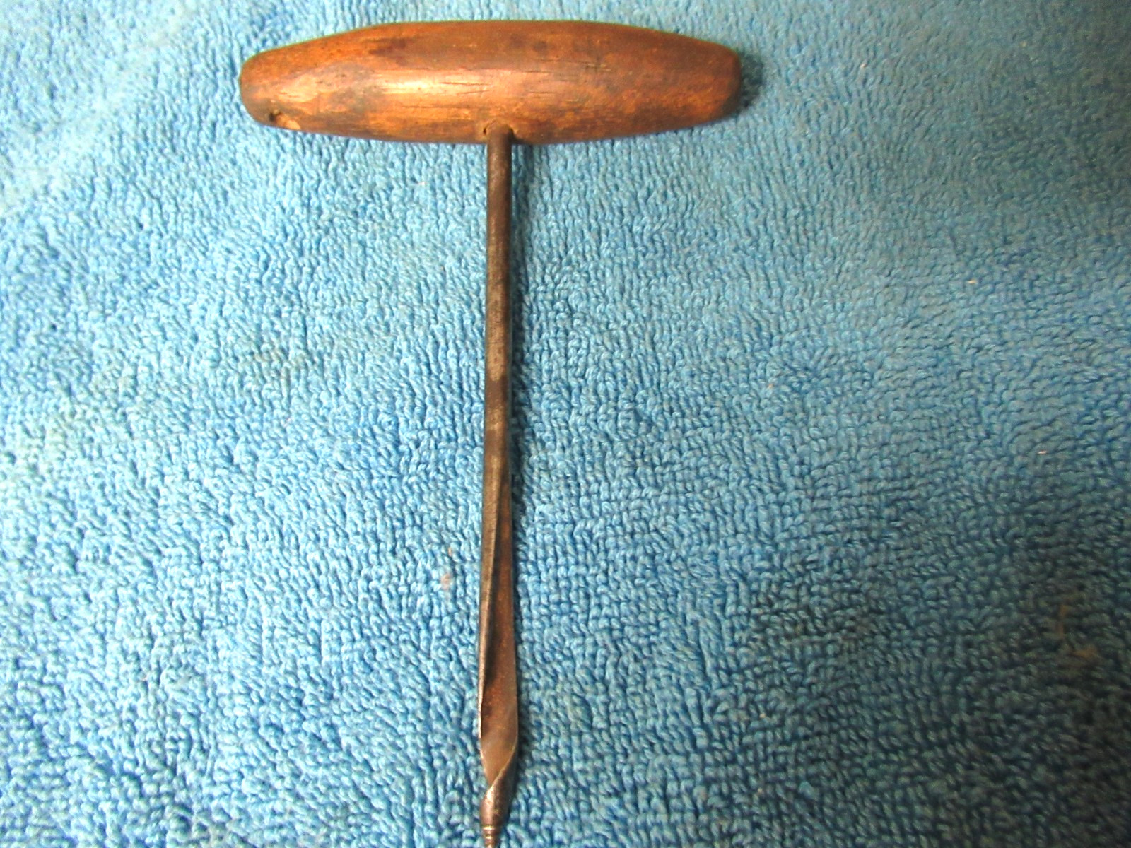  Vintage Small 1/4" Wood Handled Drill Gimlet 4 1/4" Long.