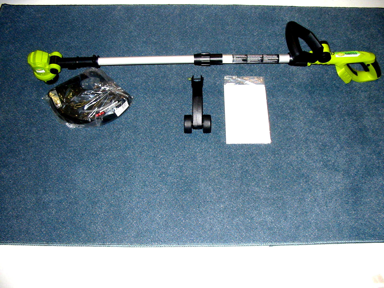 SUN JOE 20 v Volt Lithium ion 2-in-1 cordless String trimmer TRJ600C NO BATTERY