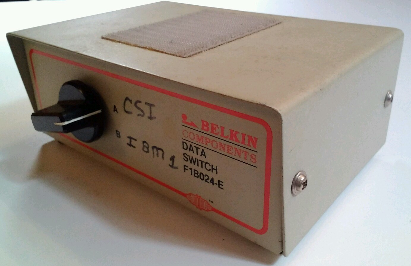 BELKIN Data Switch F1B024-E PREMIUM 2 POSITION Universal Data Transfer Switch 