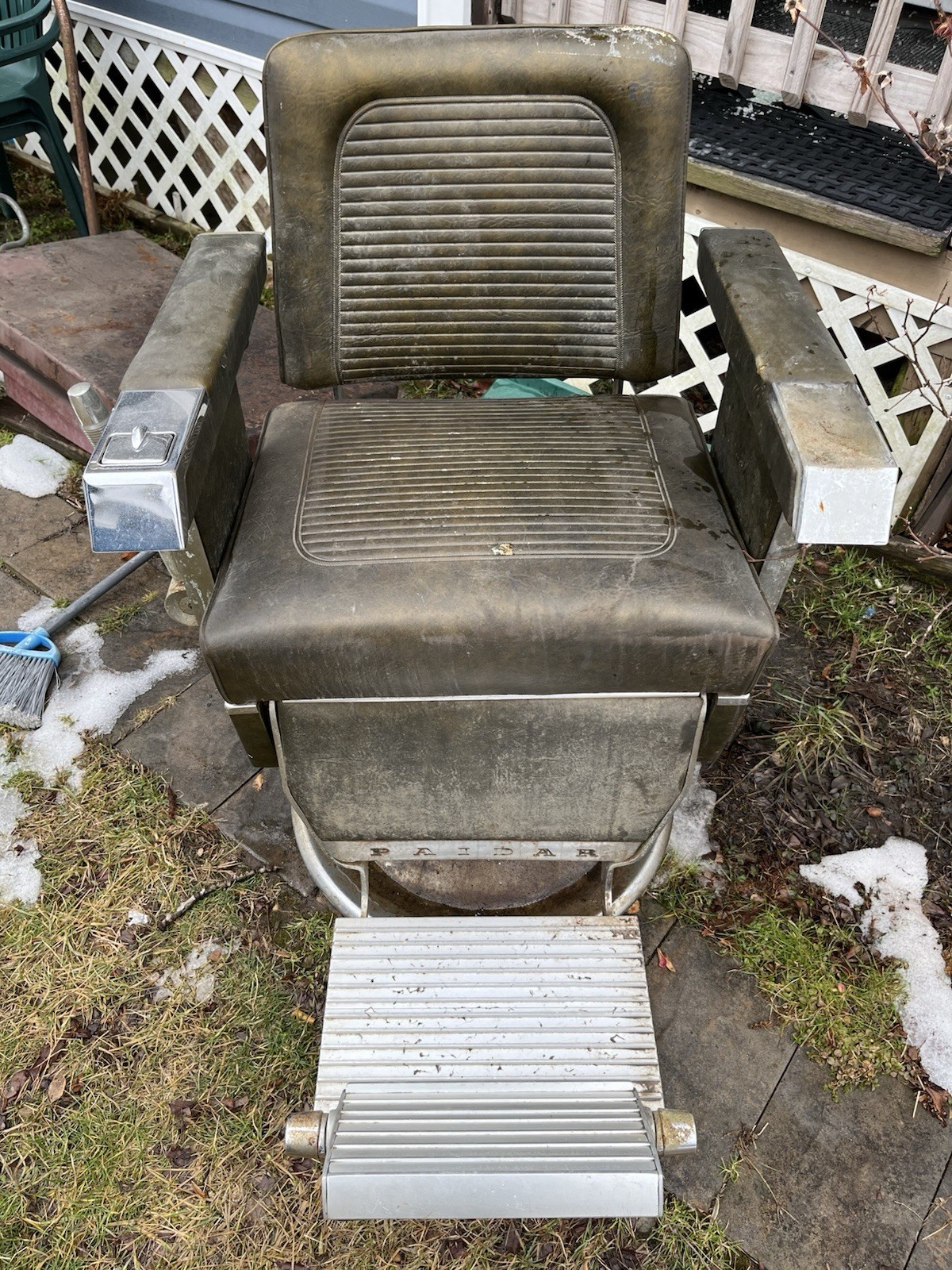 Paidar Antique Barber Chair Metal & Vinyl Upholstery