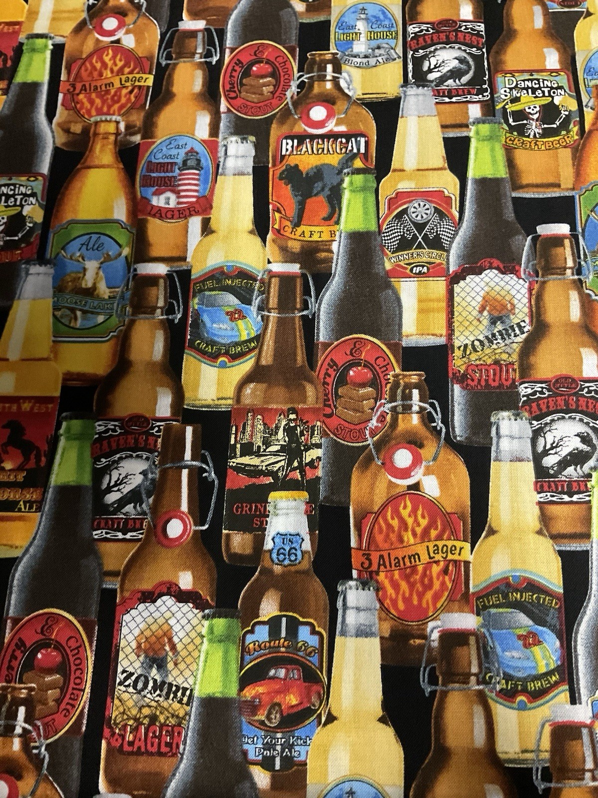 BEER CRAFT BEERS REALISTIC BOTTLES DRINKS COTTON FABRIC FQ
