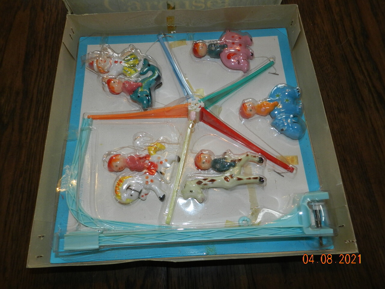 Vintage 1968 Action Carousel Mobile for a babies Crib Stahlwood Toys Circle 