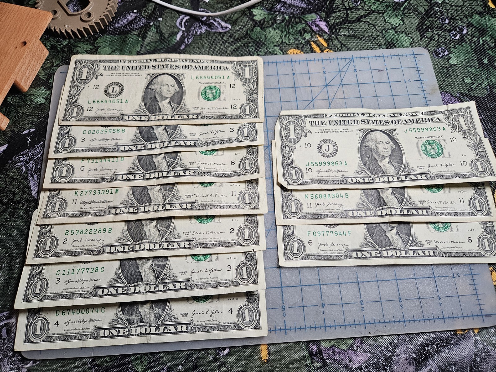 Sequential 0-9 Complete Set of 10 Trinary Fansy Serial Number Dollar Bills