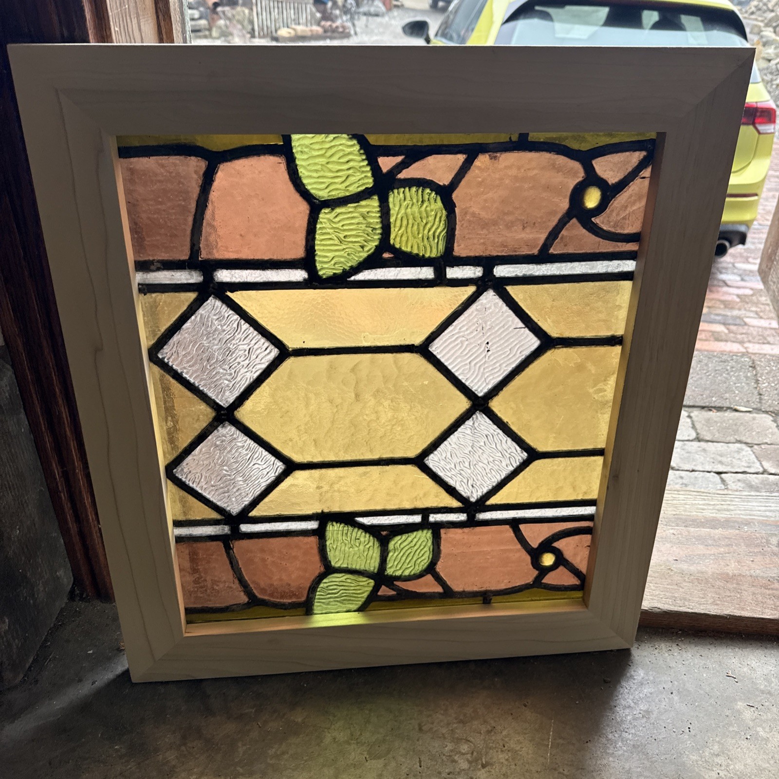 SG5307 Antique Stained Glass Window 25 X 22.5