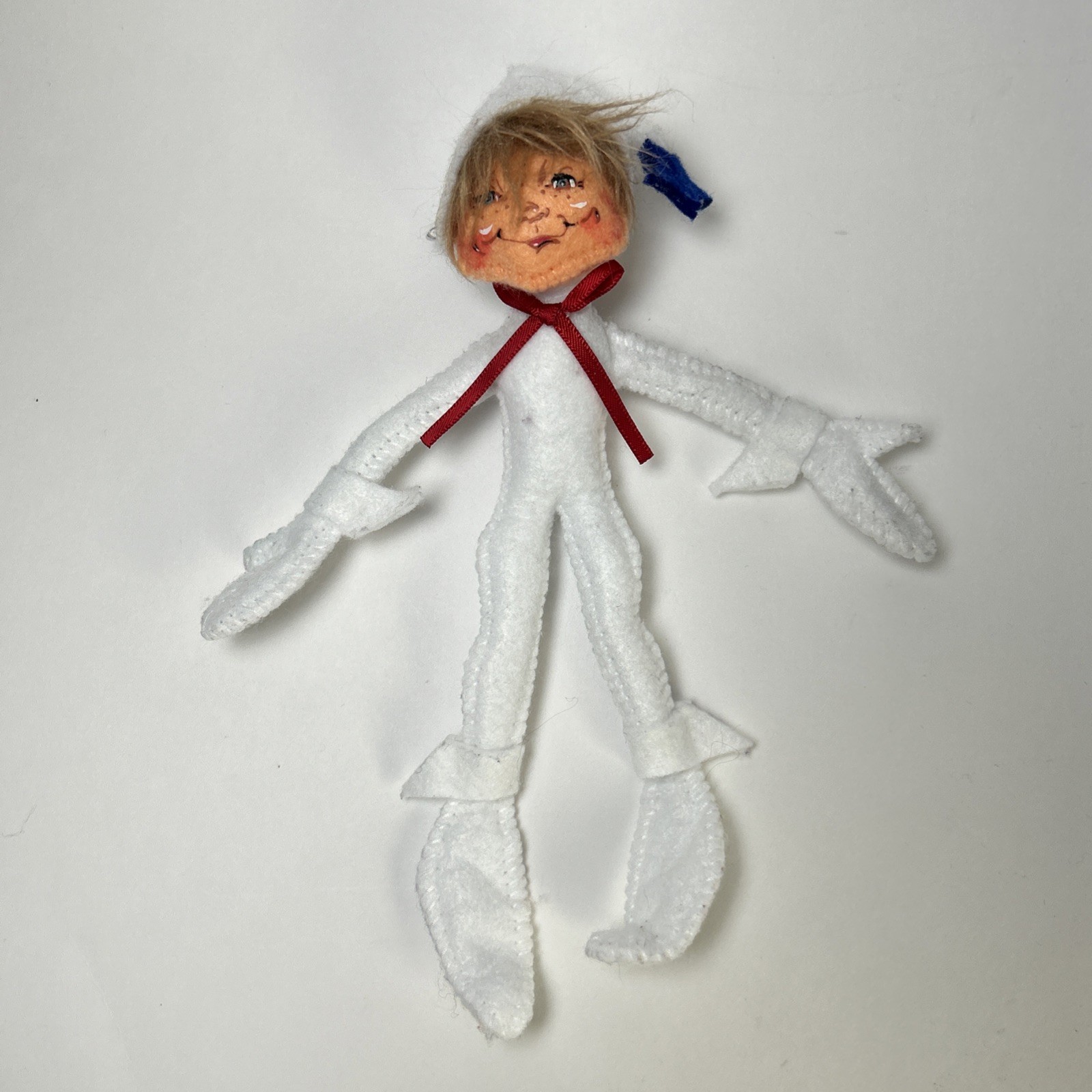 Annalee White Elf Christmas Shelf Sitter Poseable Doll 7” Felt Decor 2017