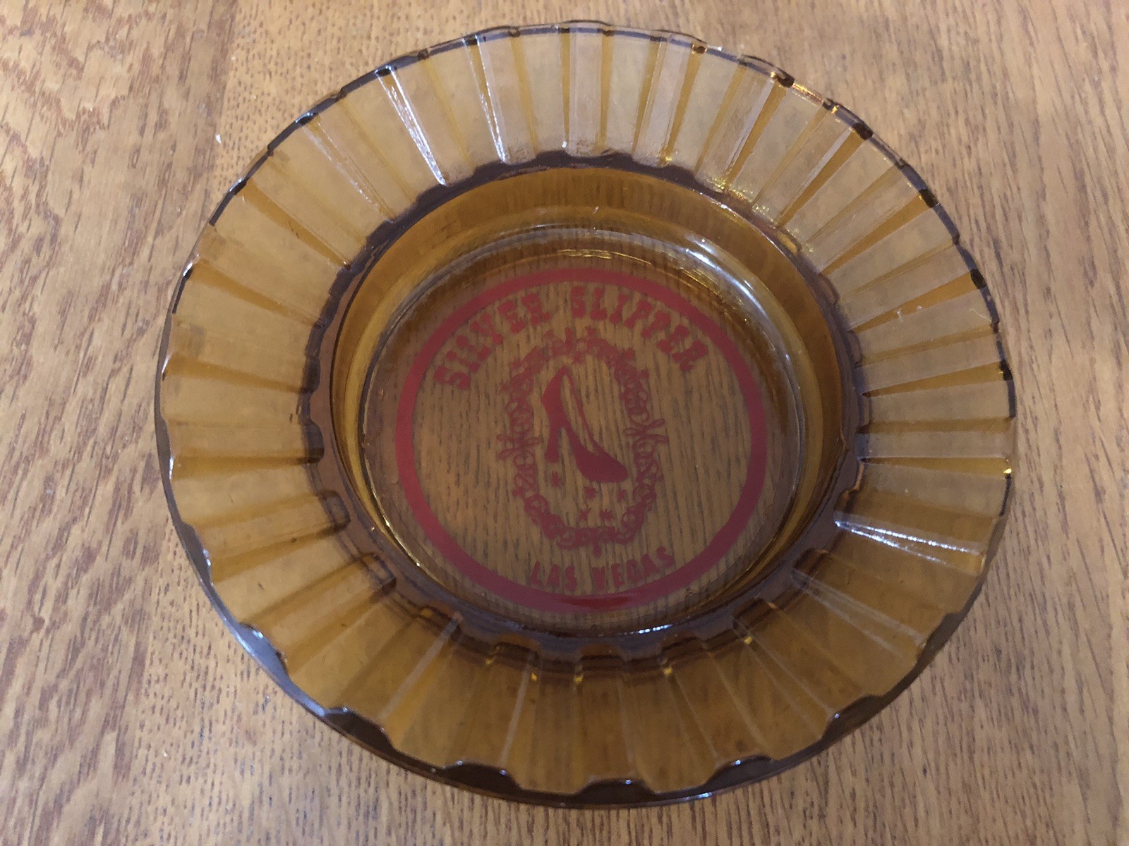 VINTAGE SILVER SLIPPER LAS VEGAS CASINO AMBER ADVERTISING ASHTRAY