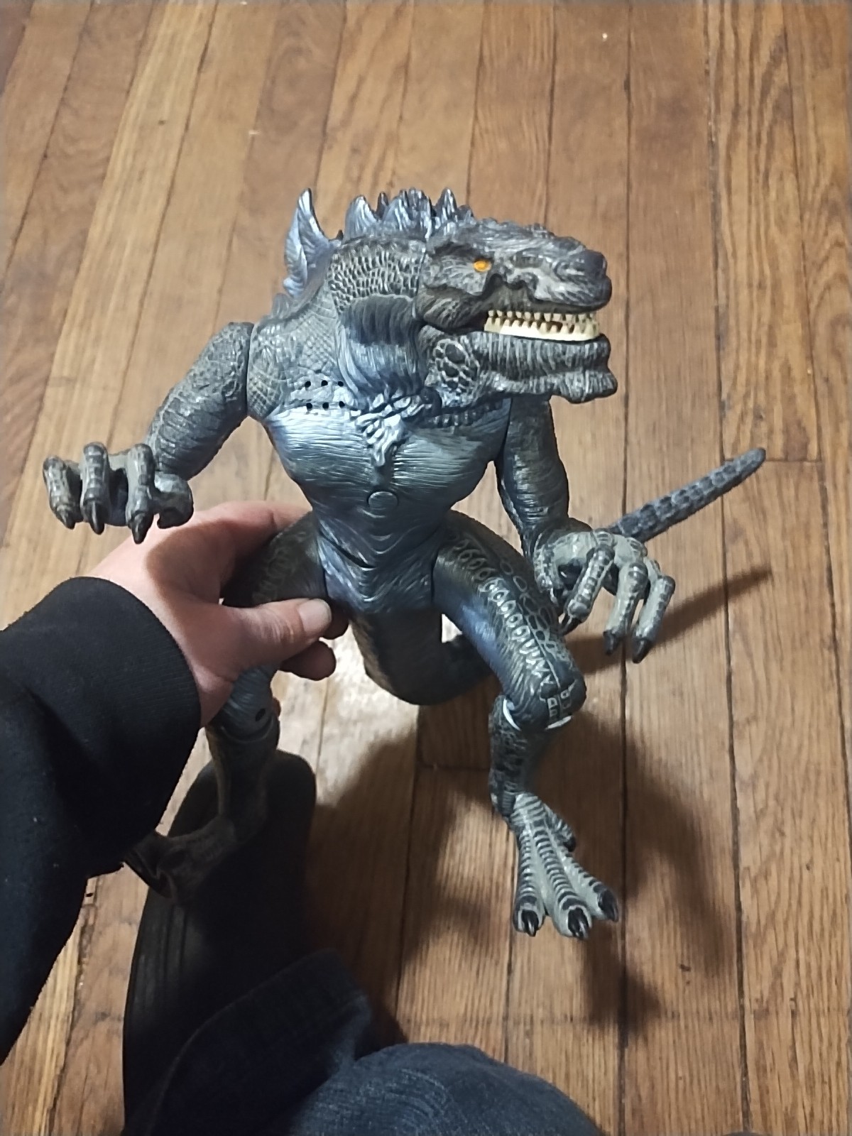 1998 TRENDMASTERS 11” GODZILLA LIVING LARGE ACTION FIGURE ROAR BODY MOUTH WORK!!