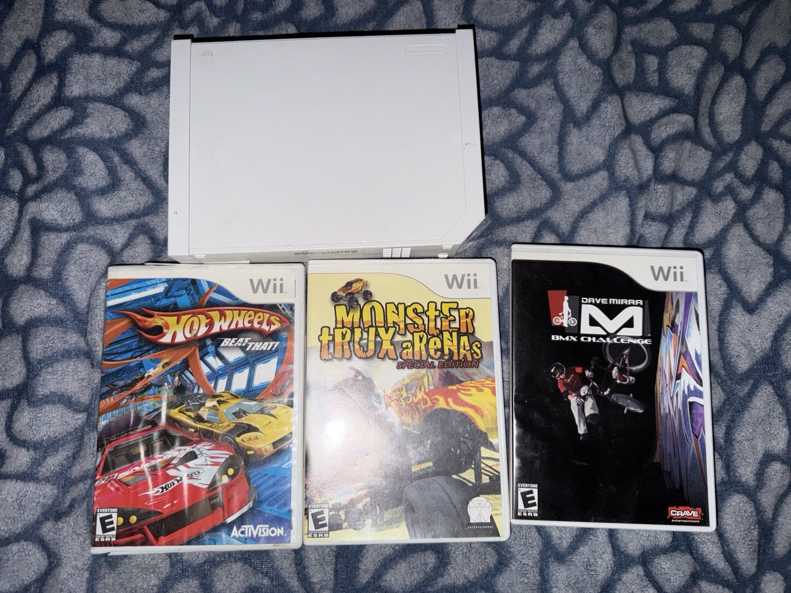 Nintendo Wii Console GameCube Compatible + 3 Games – Tested & Working