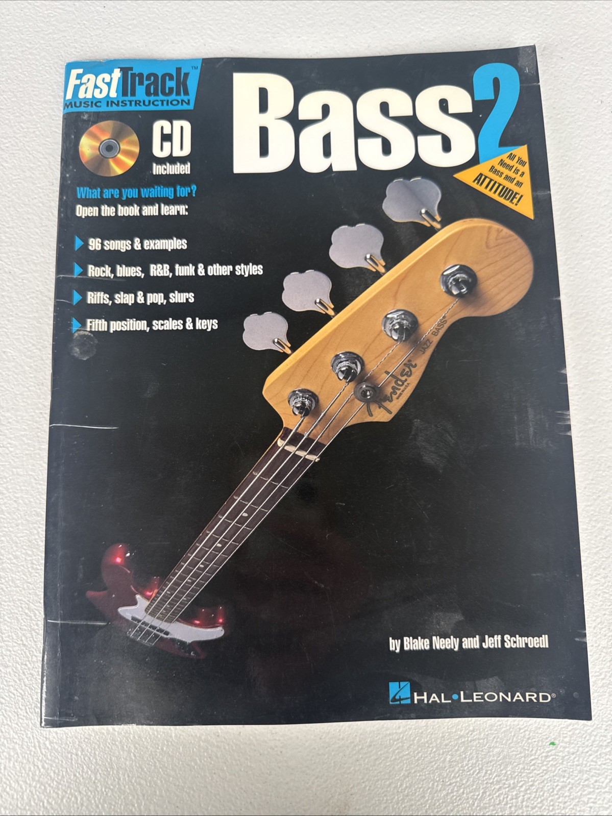 Hal Leonard FastTrack Bass Method Book 2 plus CD