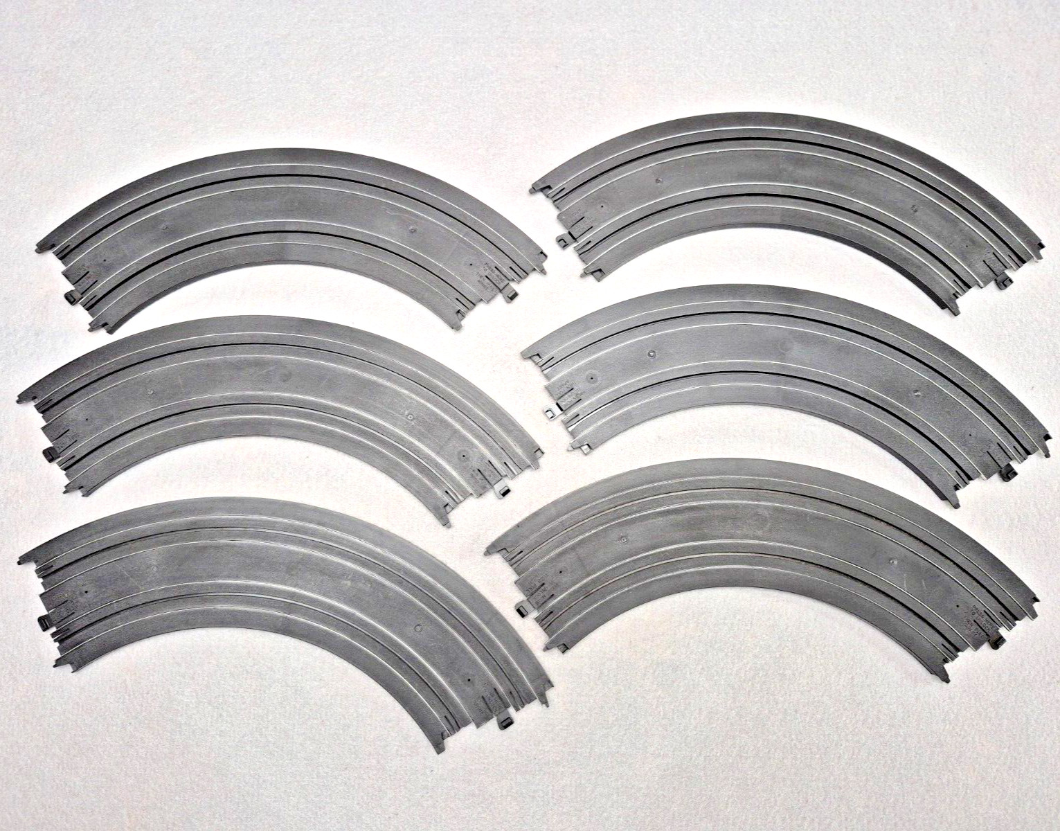 Lot of 6 Tyco 9" 1/4 Curve Track Model B-5831 Some Broken Alignment Tabs