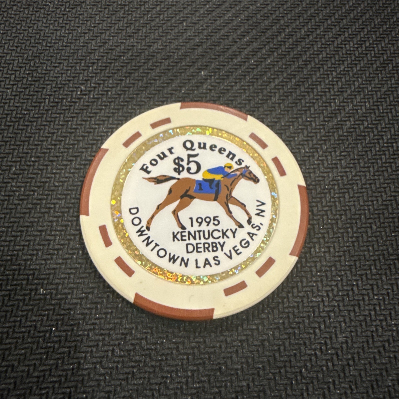 Four Queens Casino Las Vegas 1995 Kentucky Derby $5 Poker Chip