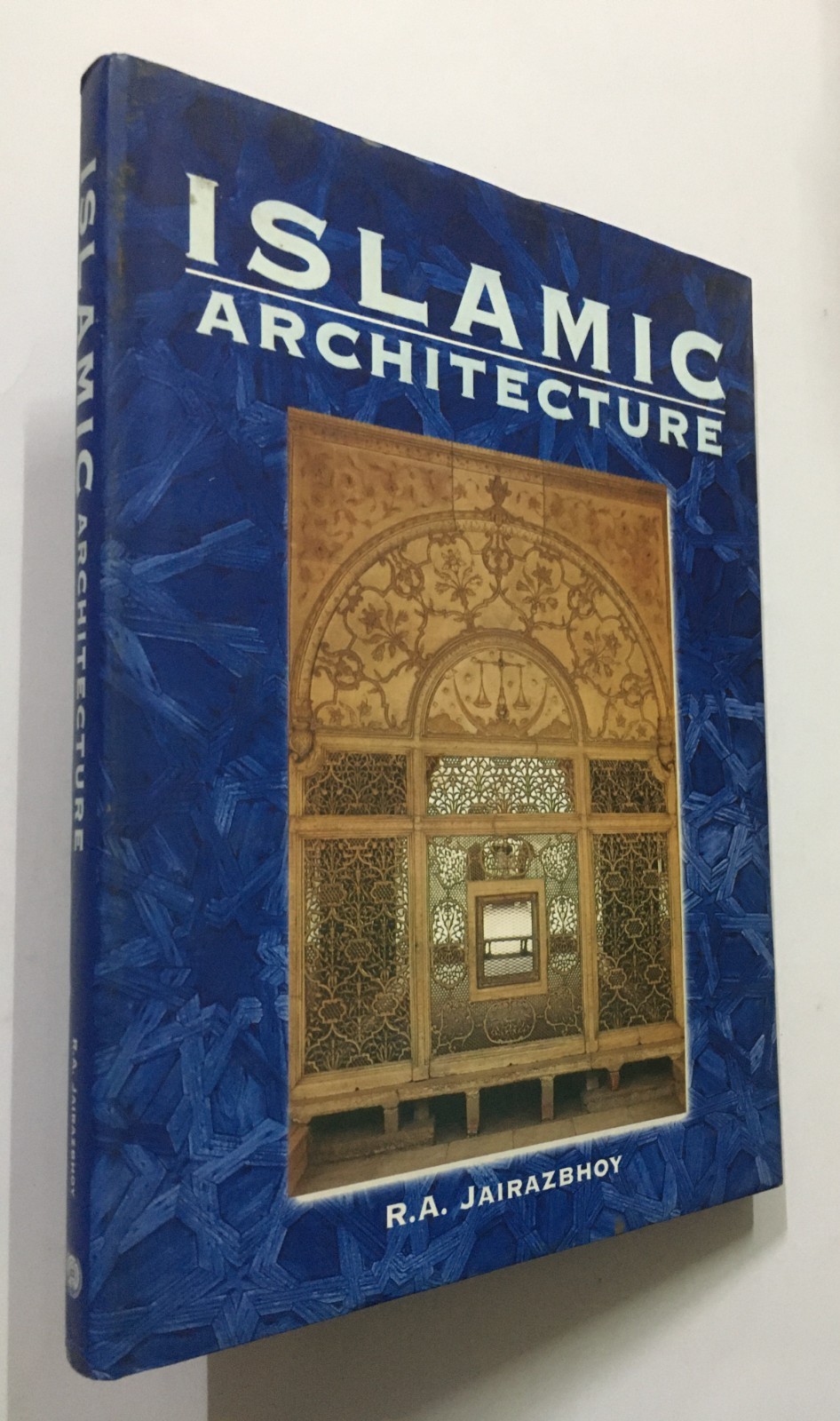 Jairazbhoy, R. A: Islamic Architecture. 2000. Karachi. 130p. Illustrated