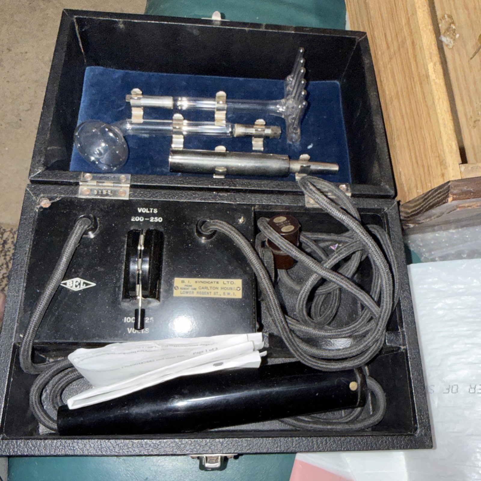 ANTIQUE 1920's BEL VIOLET RAY MEDICAL MACHINE 8 GLASS ELECTRODES