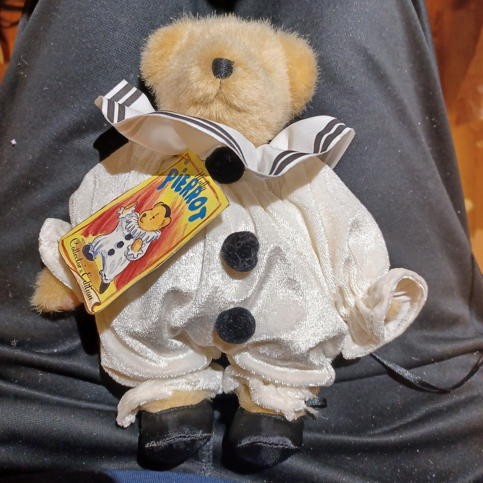 Muffy VanderBear Pierrot bear Mime Clown - WONDERFUL CONDITION -   JBOX-8