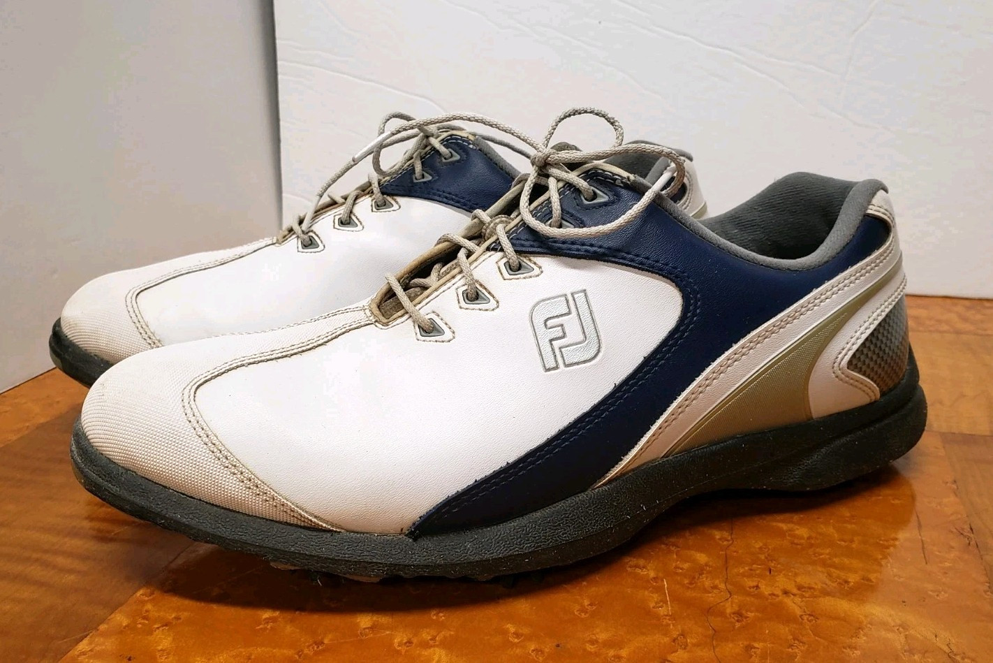 FootJoy Sport LT Men's 10.5M Golf Shoes White Blue 58053 Lace Up Soft Spike FJ