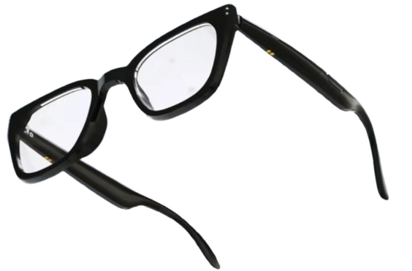 Black smart glasses / battery life up to 7 hours / proprietary USB cable