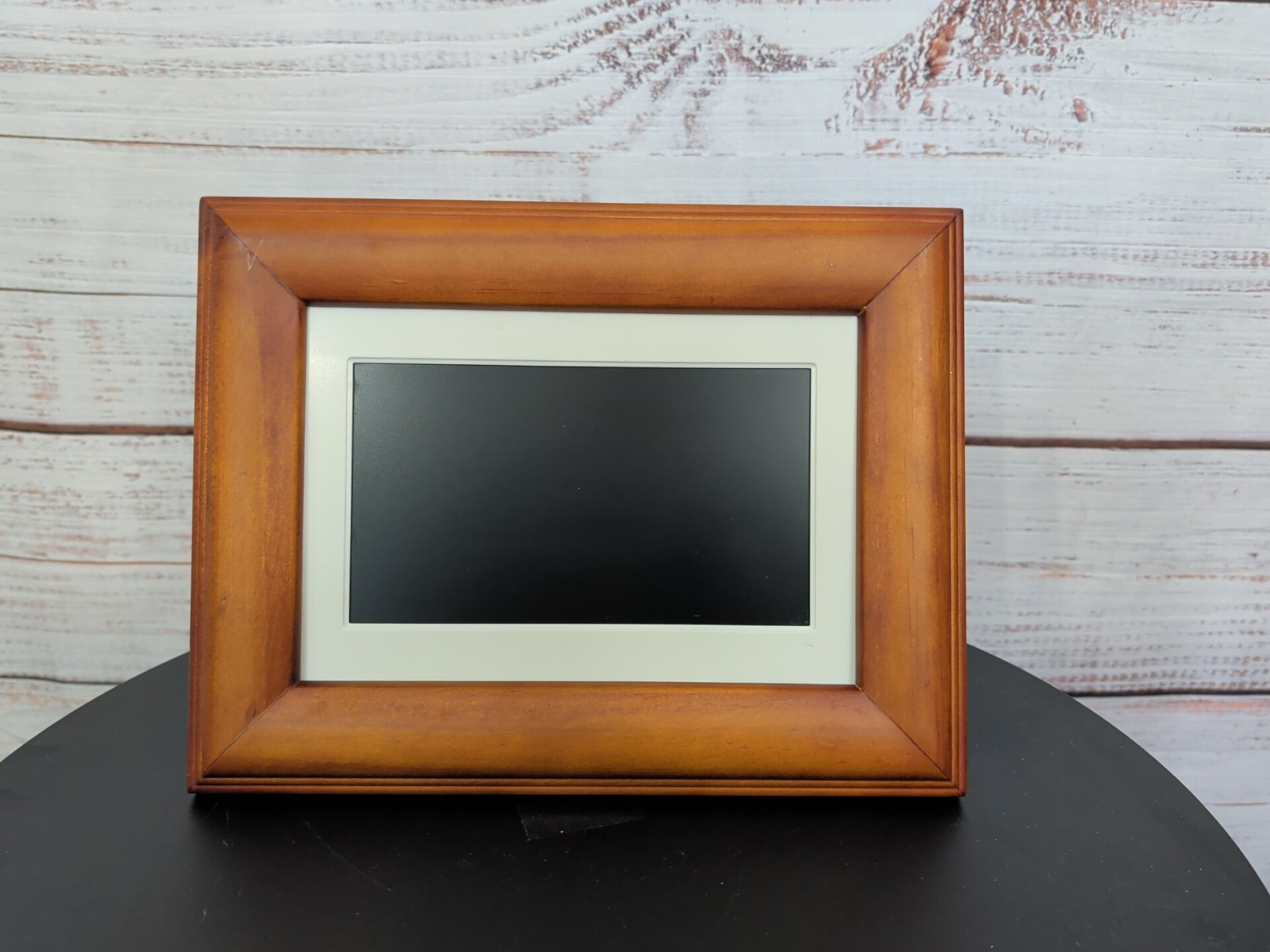 GiiNii Artforme 7-inch Digital Picture Frame GN-705W 1000 Pics (Sealed)