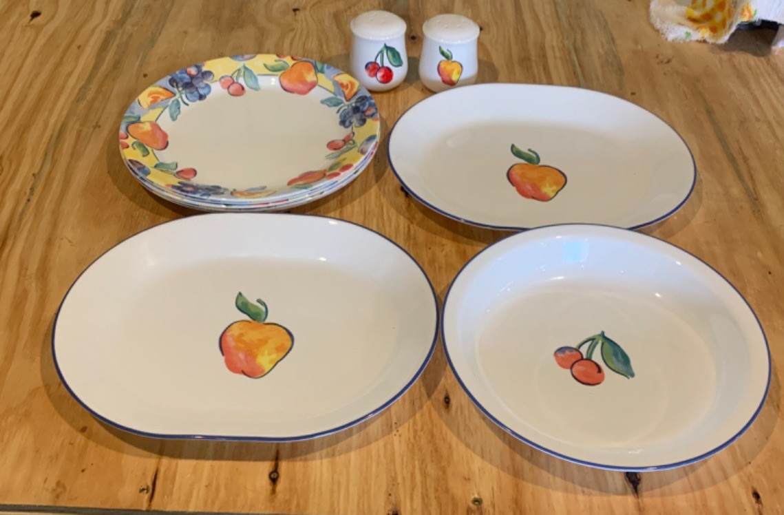 Corelle Fruit Basket Dinner Plates Pie Plate Platters Salt and Pepper Shakers