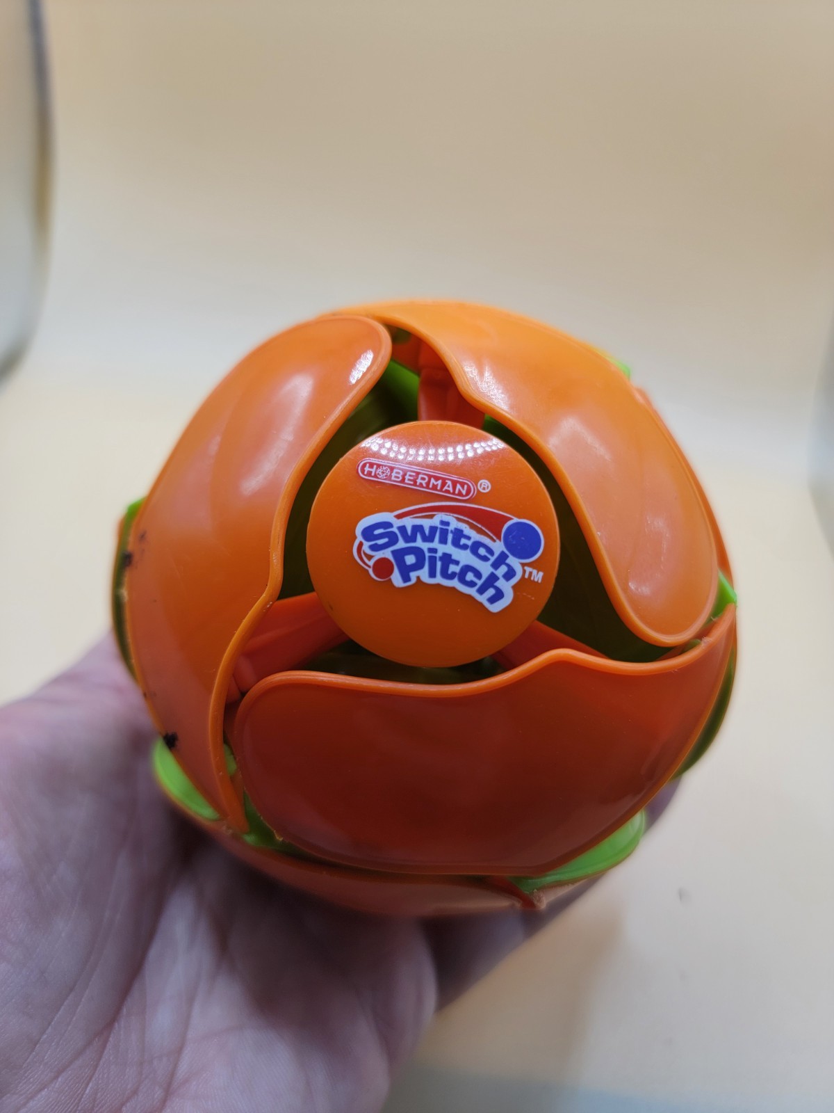 HOBERMAN Switch Pitch Ball Toy ~ 4” ~ Orange/Green ~2003 Vintage Sensory 