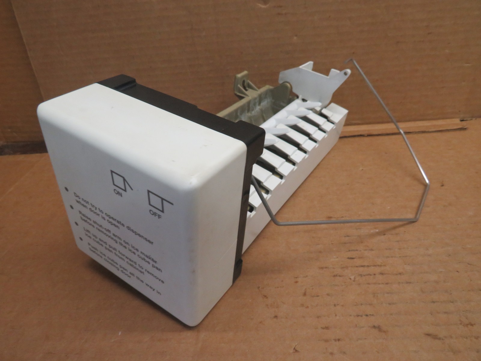 Whirlpool Refrigerator Ice Maker  Part # 4317943