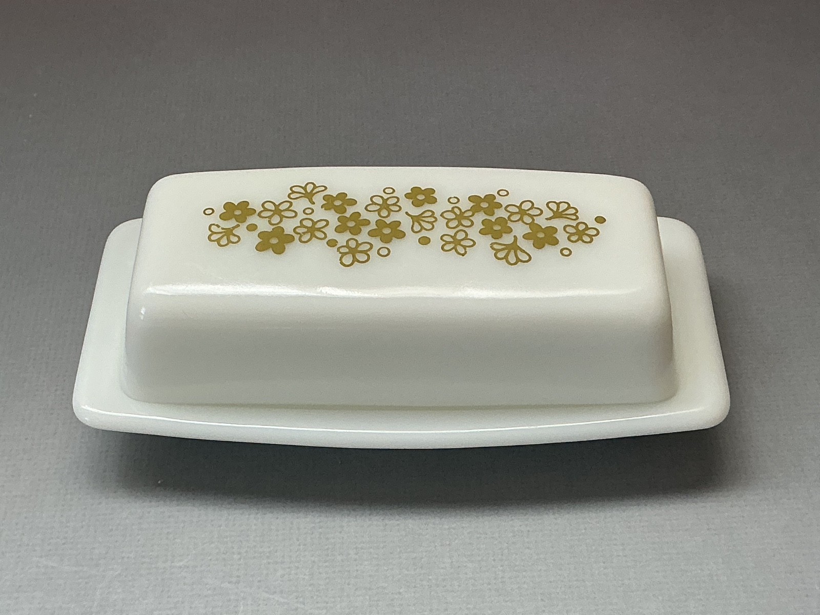 Vintage Pyrex Butter Dish With Lid Spring Blossom Crazy Daisy Green Flowers 72B