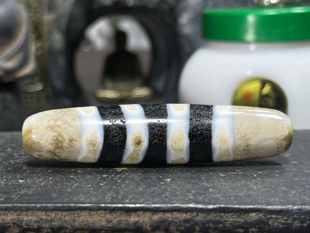 Old Tibetan Nepalese Himalayan Ancient  eye Old Dzi Talisman Beads Amulet 老线天珠