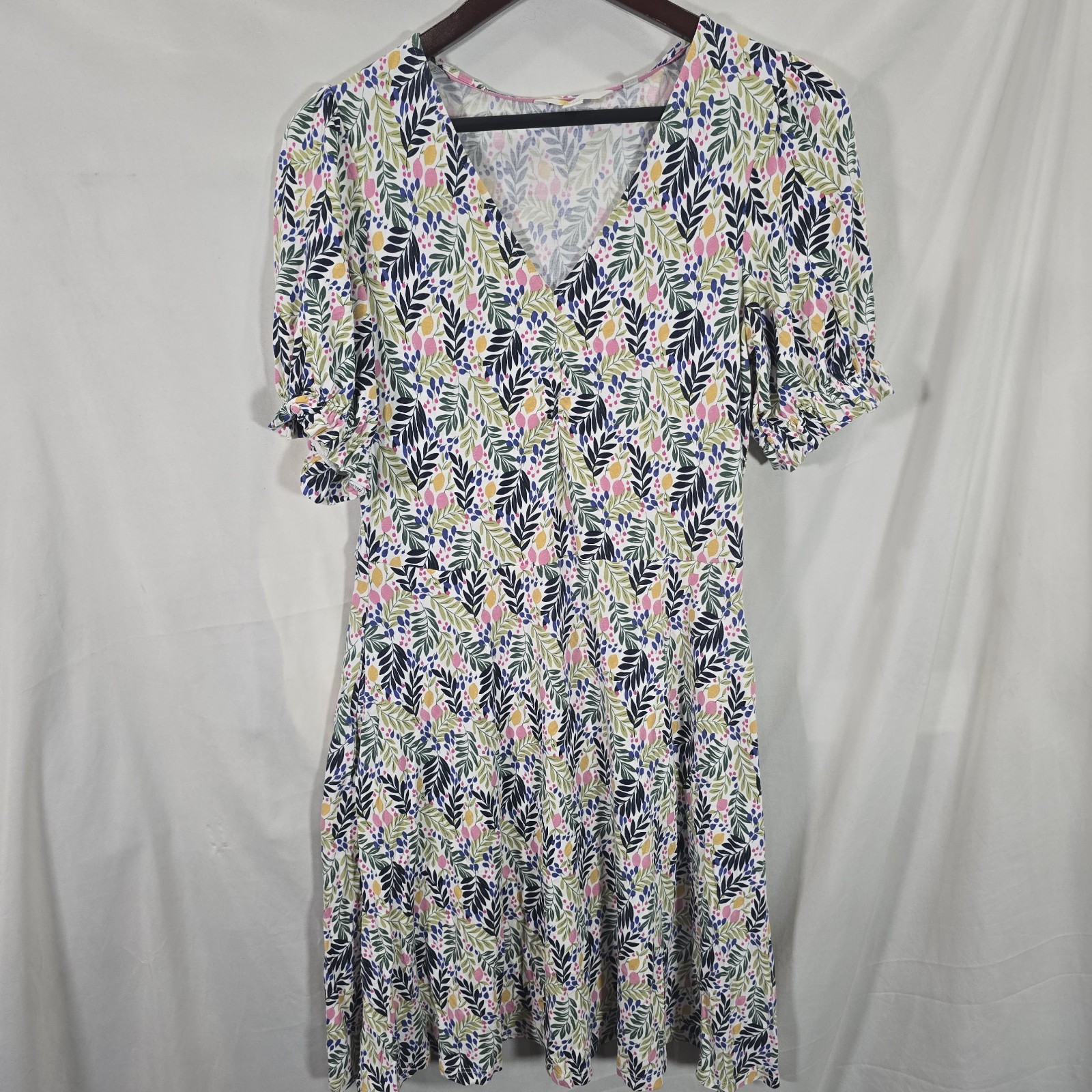Boden Floral V-Neck Tea Dress US 6R Fit & Flare Short Sleeve Jersey Cottagecore