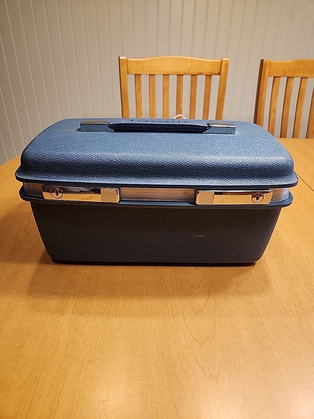 Samsonite Saturn Vintage Blue Traincase
