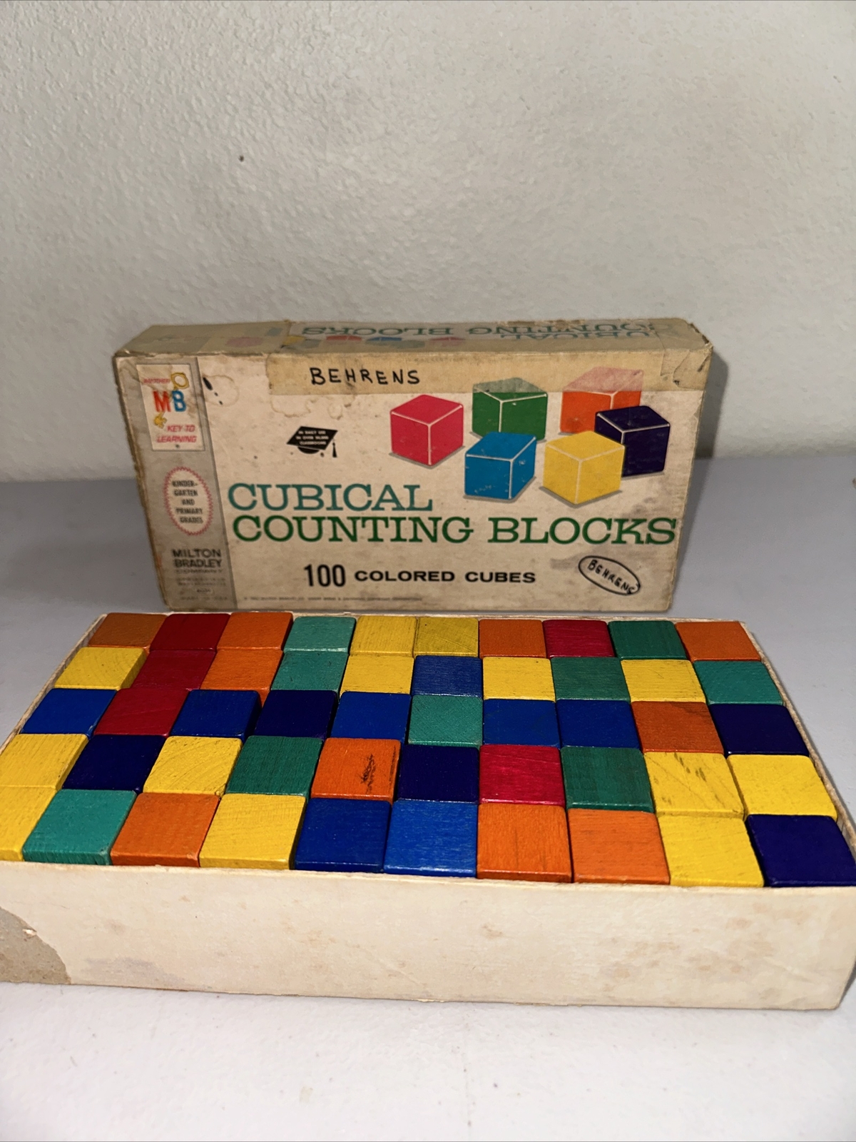 Vintage 1964 Cubical Counting Blocks/ Milton Bradley No. 8039