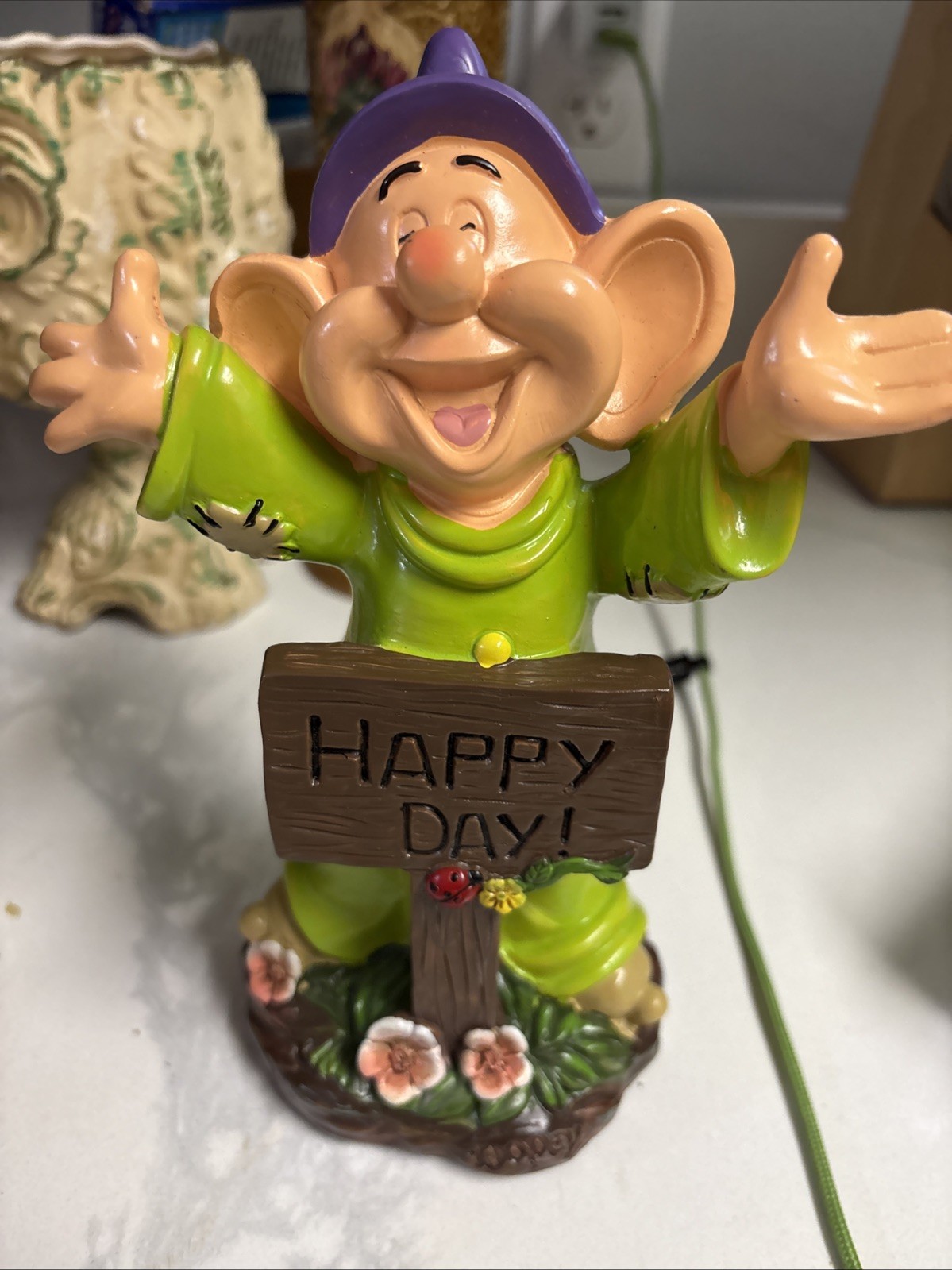 Disney Dopey Happy Day Figurine Snow White Seven Dwarfs Garden Statue Figure