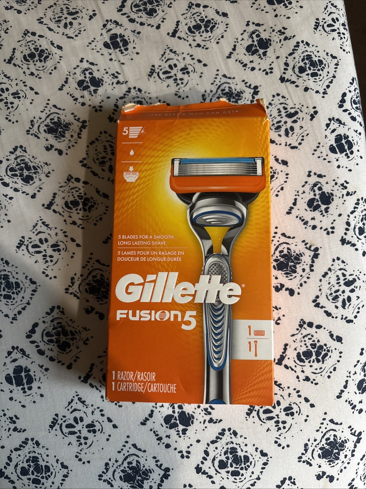 GILETTE FUSION 5 - 1 RAZOR, 1 CARTRIDGE - SMOOTH LONG LASTING SHAVE