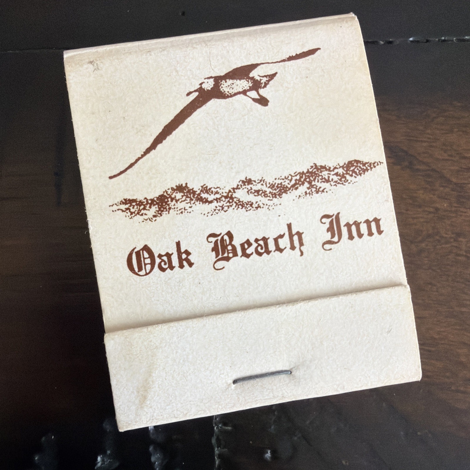 *EXTREMELY RARE* O.B.I. (Oak Beach Inn) Matchbook NY LI 80's-Struck