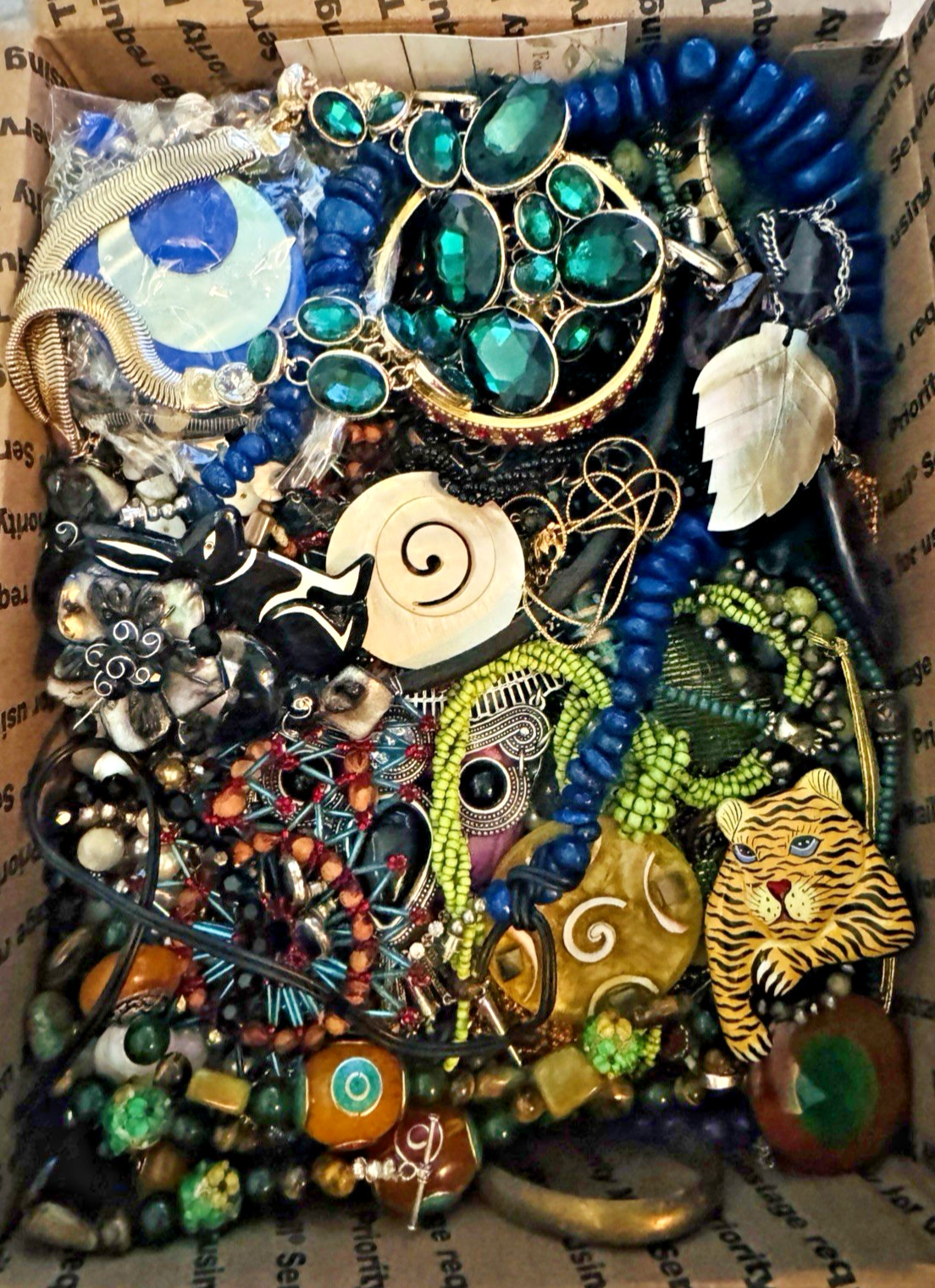 11 LBS 15.2 OZ Vintage to Now JEWELRY LOT Craft Resale Medium Flat Rate Box #3