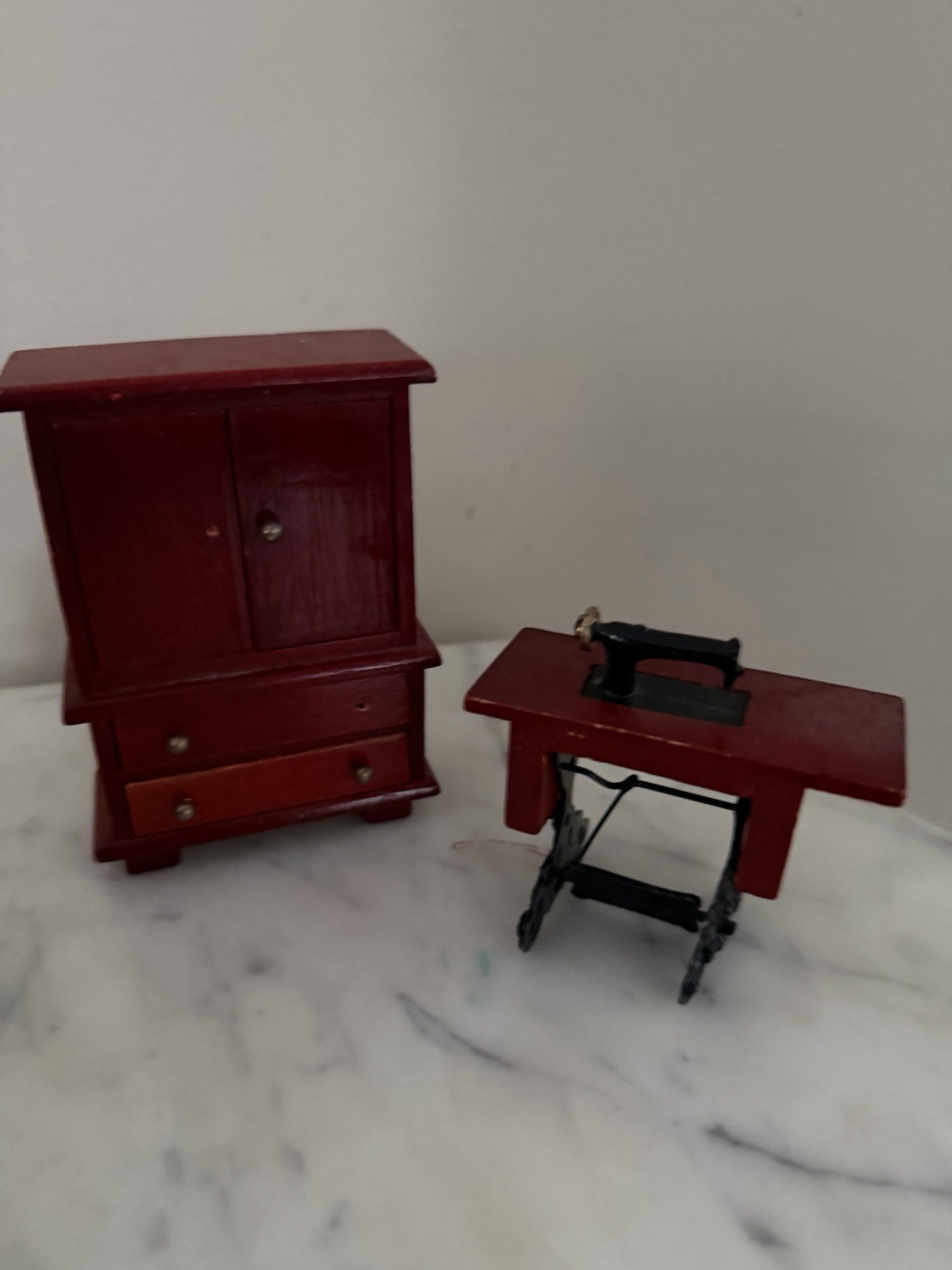 VINTAGE Wood Doll House Furniture VTG TREADLE SEWING MACHINE Black Gold Armoire