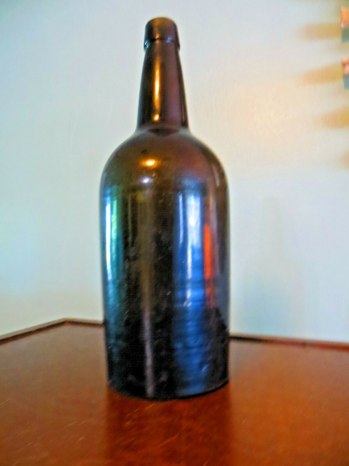APPLIED TOP OLIVE GREEN BUBBLE NECKED HEAVY BOTTOM 1800'S BOTTLE RARE