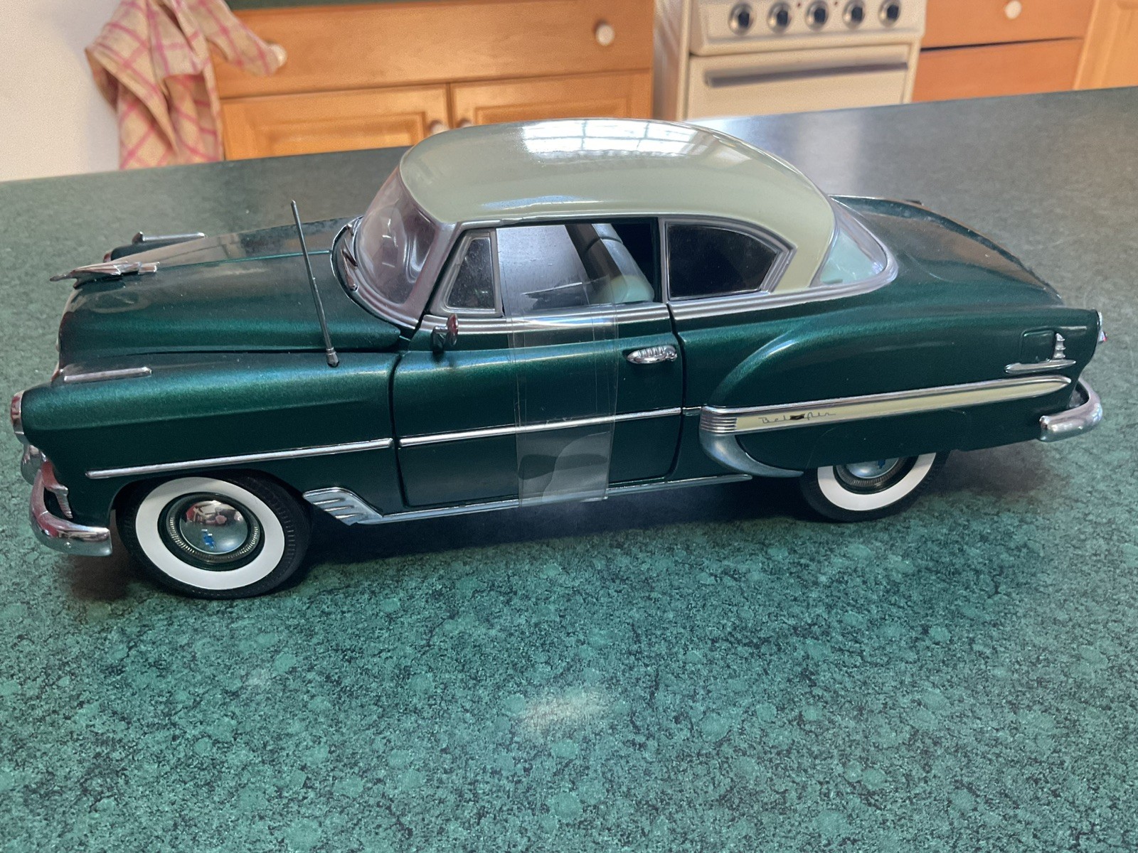 1/18 Sun Star 1953 Chevrolet Bel Air  Hardtop Green 