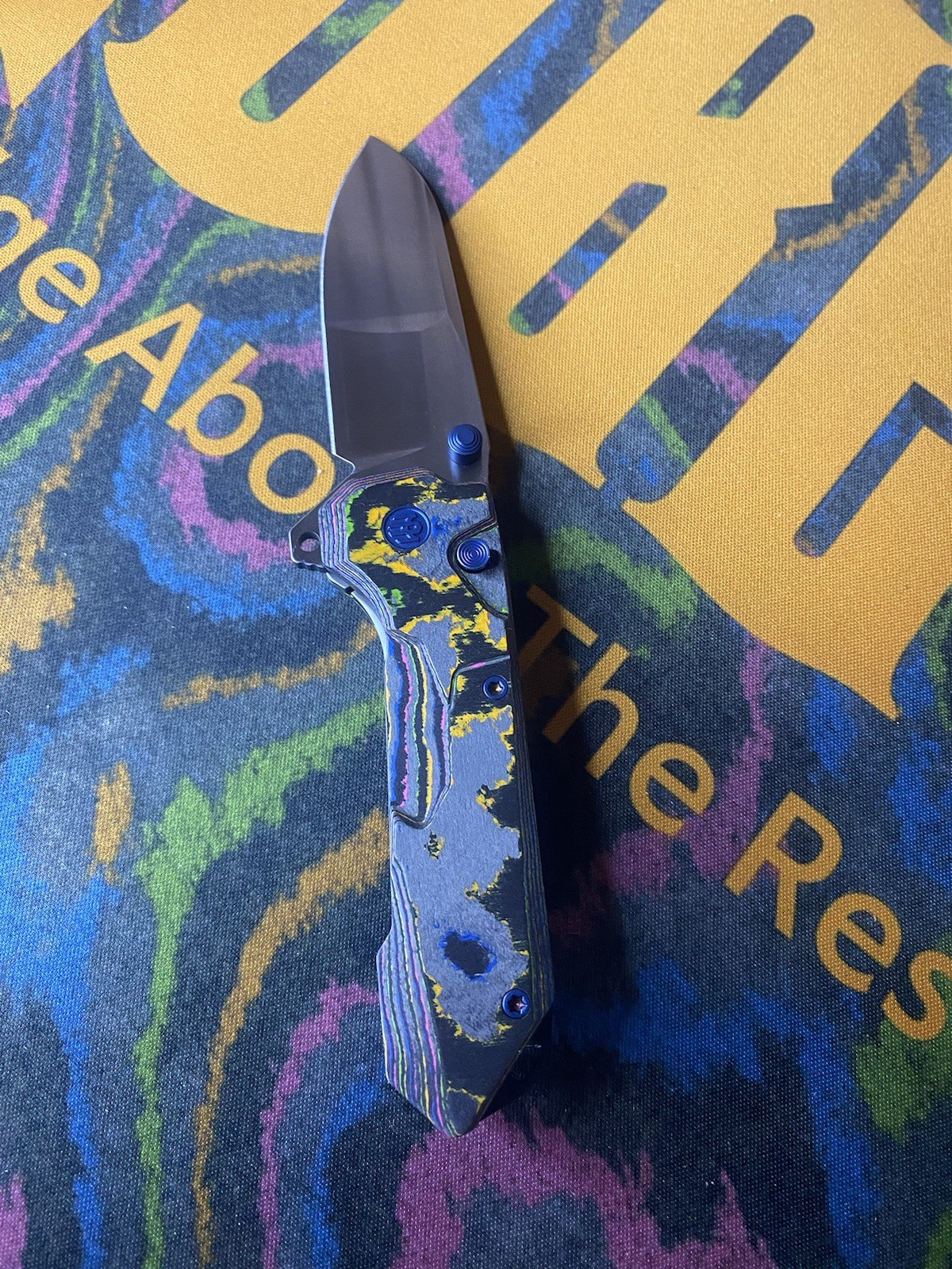 Remette Cosmic - 80s Camo Carbon - BROP Exclusive - Button Lock