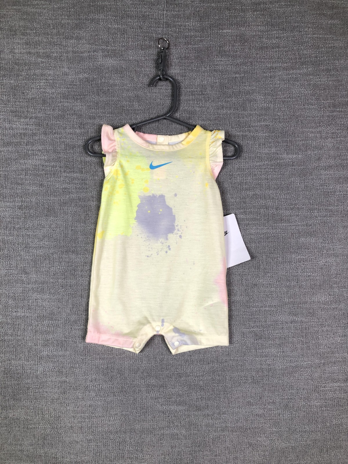 Nike Baby Romper 6 Months Bodysuit One Piece NWT Pastel Splatter Coconut Milk