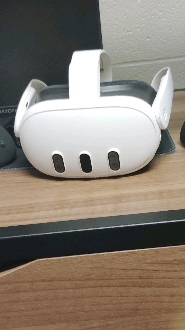Meta Quest 3 VR Headset 512GB White 4K