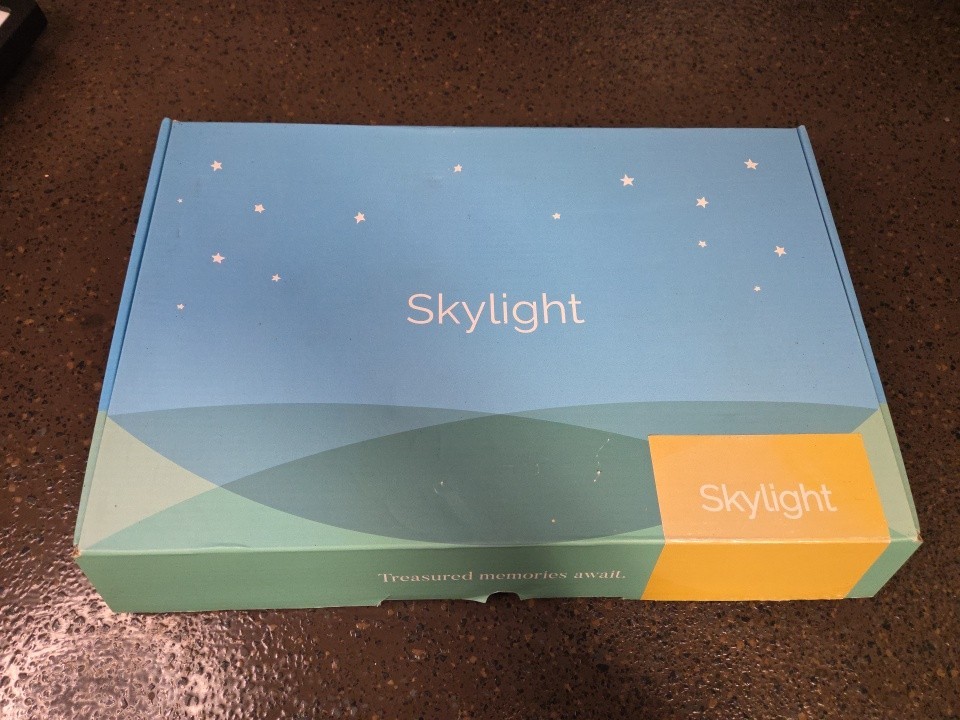 SKYLIGHT FRAME SKYV3-WI FI TOUCH SCREEN DIGITAL PICTURE FRAME-open Box-Tested