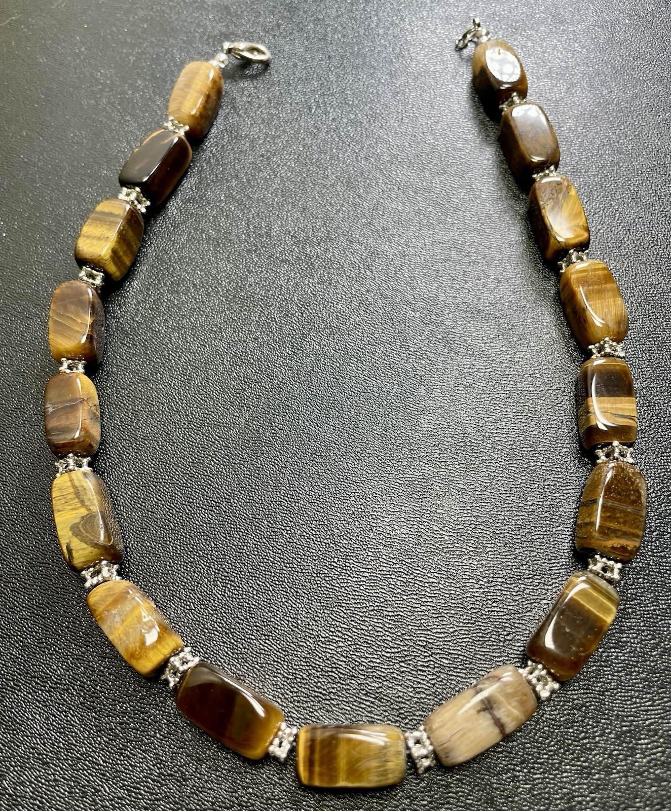 Vintage 17” Chunky Tiger Eye Gemstone Beaded Silver Tone Necklace 