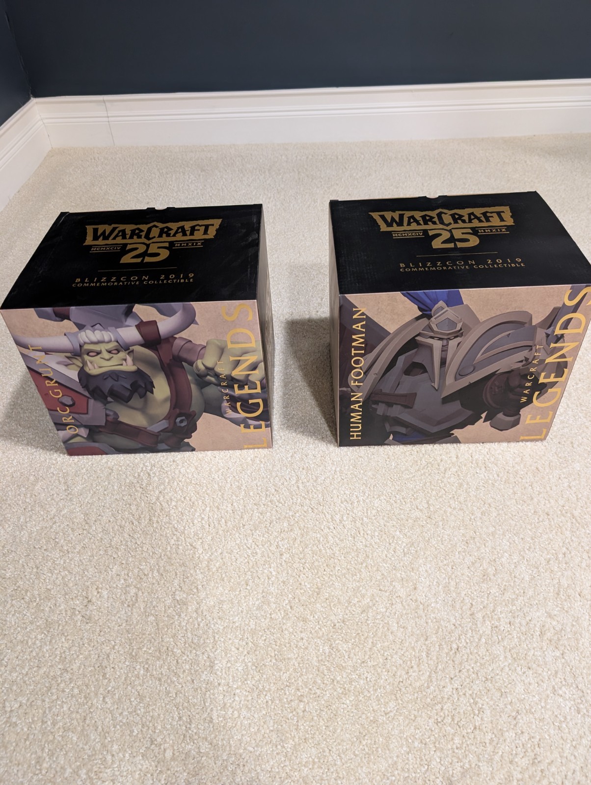 Orc and Human Statues - Warcraft Blizzard Blizcon 2019 New in Box