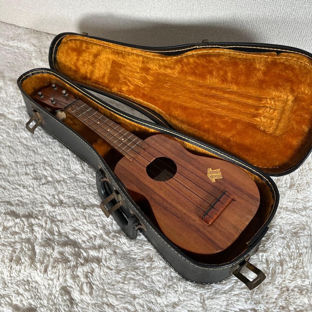 Kamaka White Label Soprano Ukulele with Case Vintage